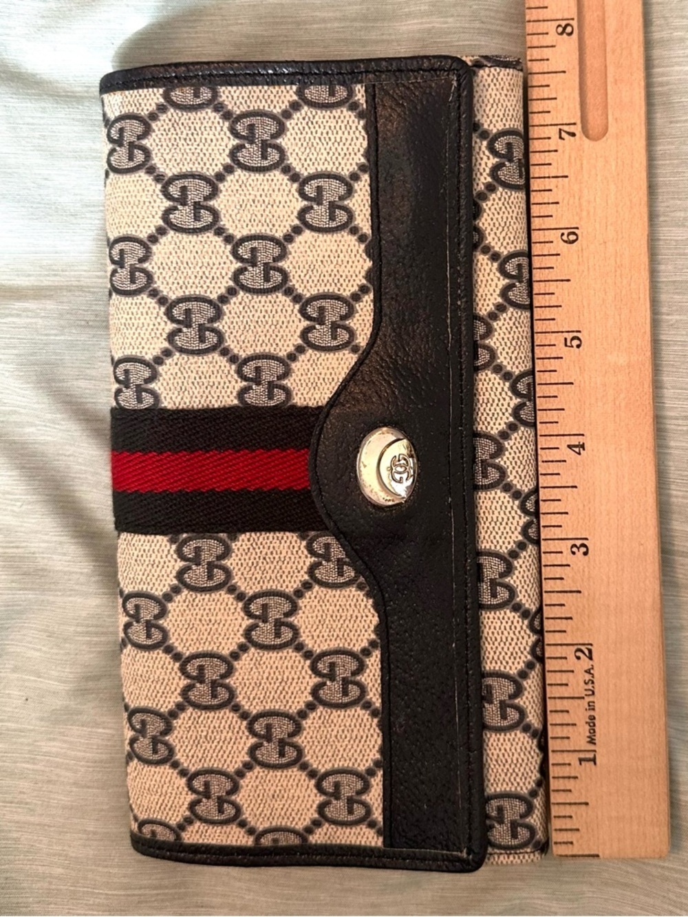 Vintage Gucci Navy Blue Wallet Monogram GG Kiss Lock Compartments Card Slots - Picture 14 of 15